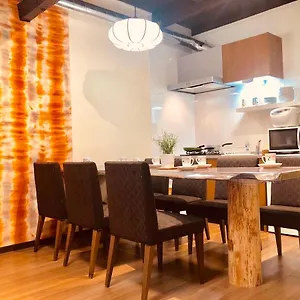 Lamp House ホームステイ 大阪市